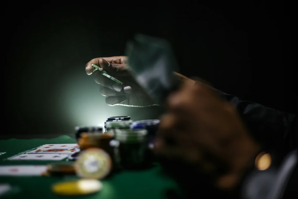 Cara Membaca Pola Permainan Lawan dalam Poker