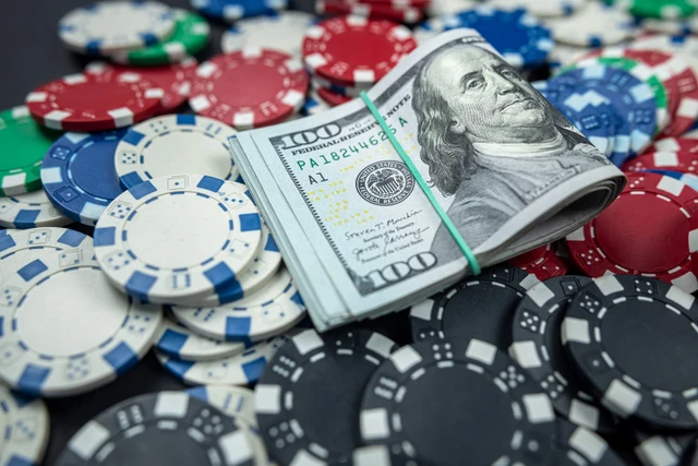 Istilah Dasar Kartu dalam Poker Online