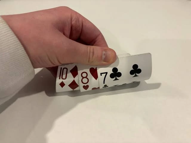 Apa Itu Hole Cards dalam Poker