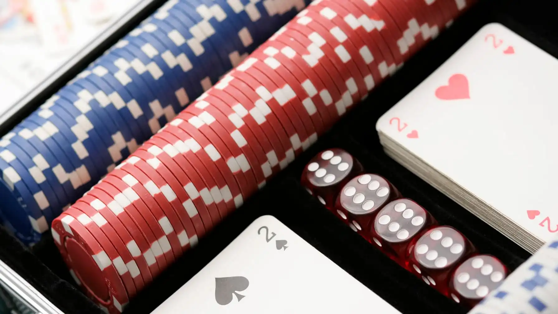 Apa Itu Open Raise dalam Poker